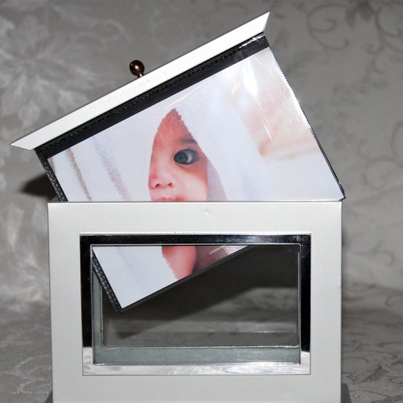 Vintage Silver & Chrome Photo Box | Photo Storage | Photo Album - Picture 2 of 14